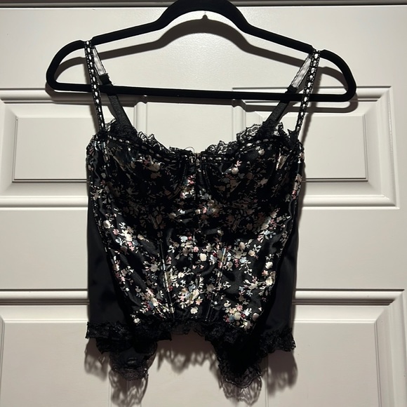Milani Other - 36C Floral Bustier Corset Style top Hook up Back